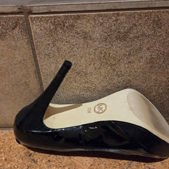 Michael Kors high heel shoes - Picture 5 of 14